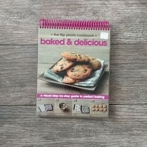 ⭐SALE 3/$12⭐🆕NEW Baking cookbook